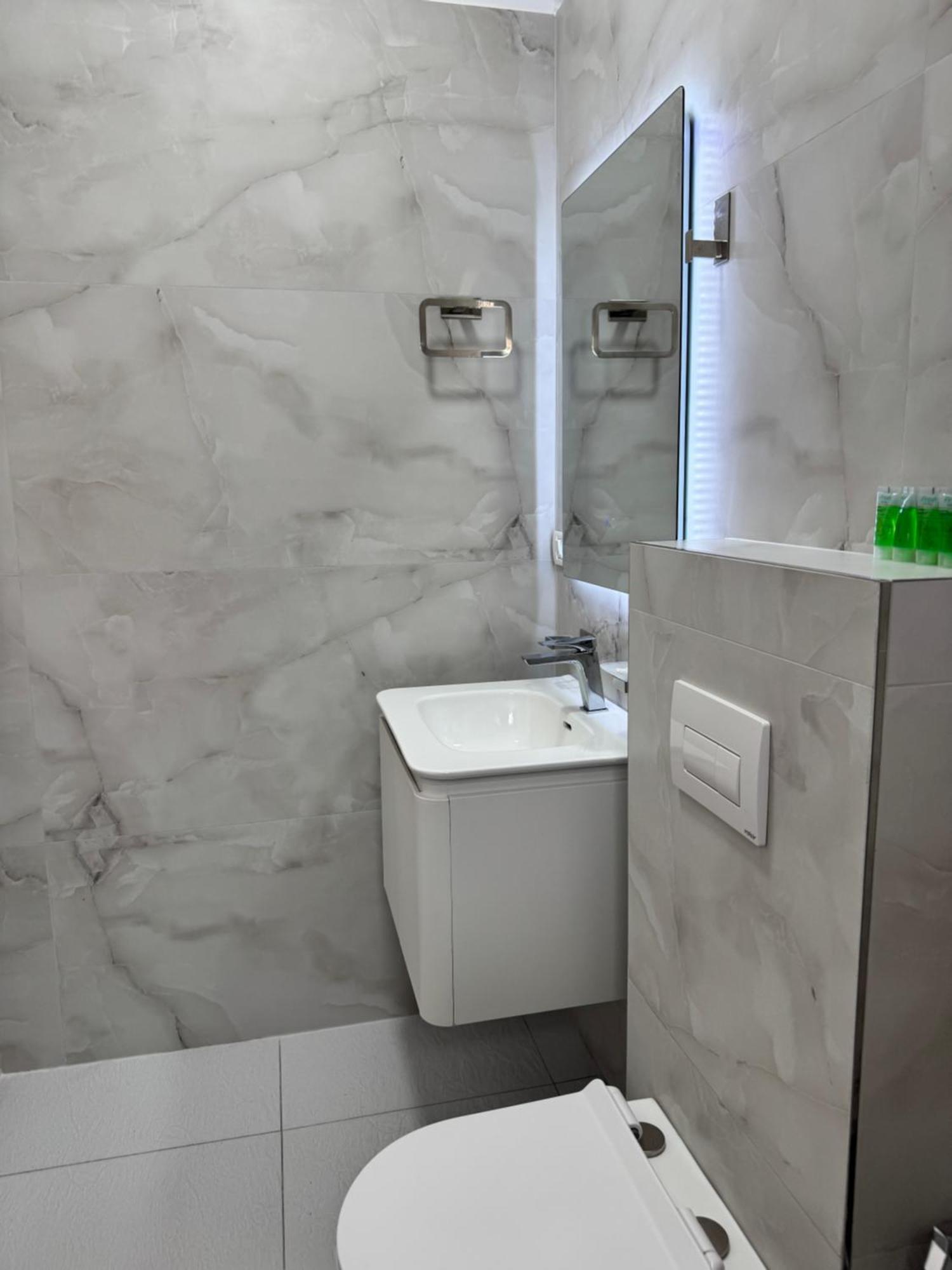 Rooms By The Sea هيماري المظهر الخارجي الصورة
